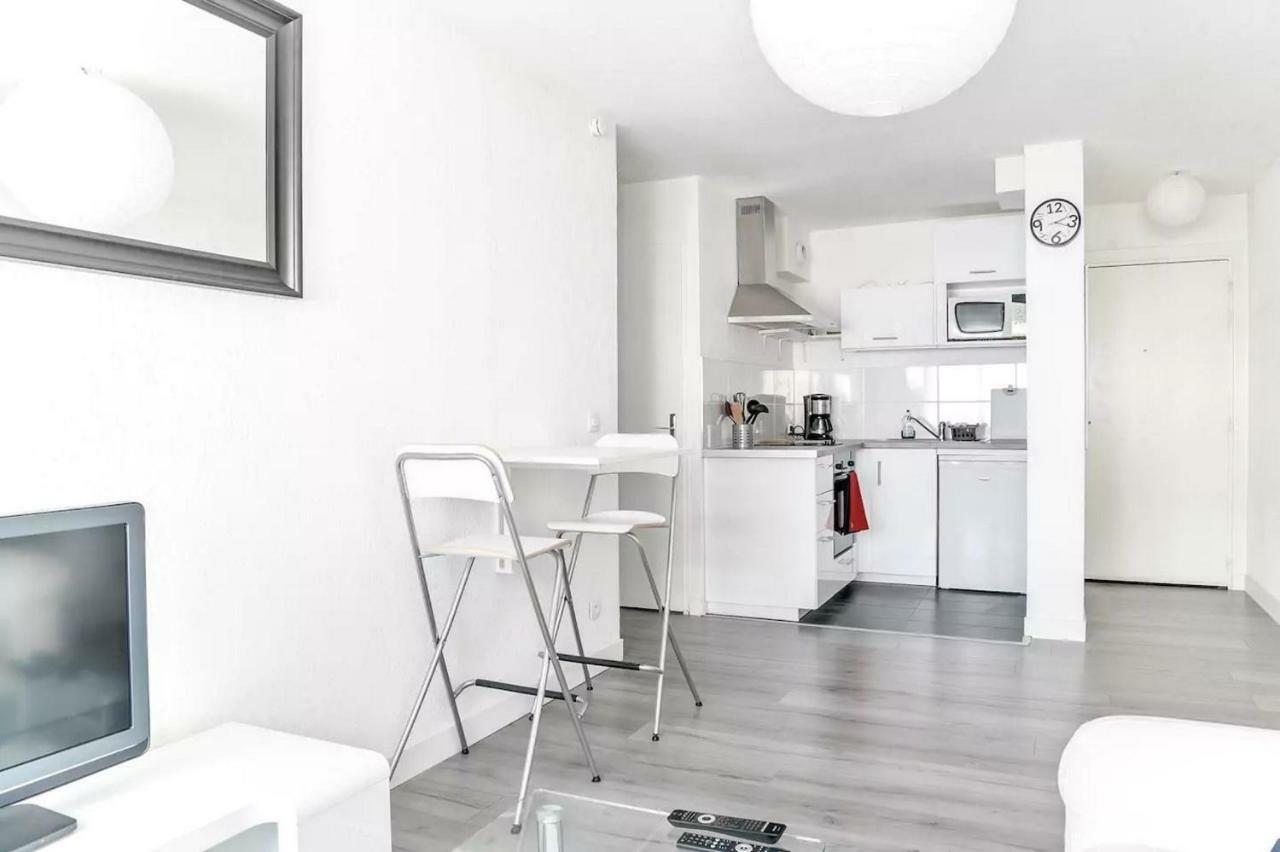 Appartements Du Leman - Proches Geneve - Parkings Prives Gratuits Annemasse Εξωτερικό φωτογραφία